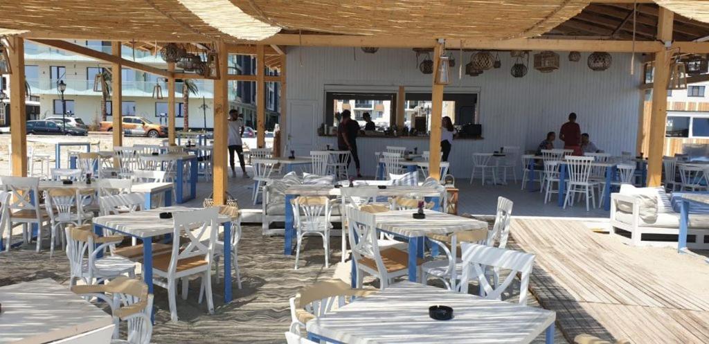 Seaside Aparthotel Building Stefan Navodari Exterior photo